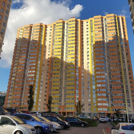Стильная И Уютная Квартира В Новом Доме На Оболони Kiev Exterior foto